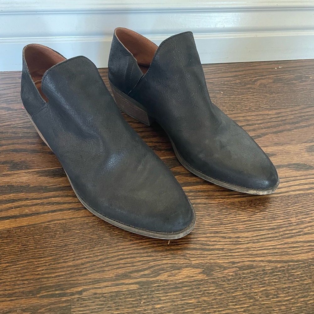 Women’s Black Slip-On Leather Ankle Shoes Lucky Brand